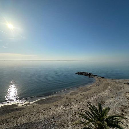 "Maison Mare" Fronte Spiaggia Ceriale Eksteriør billede